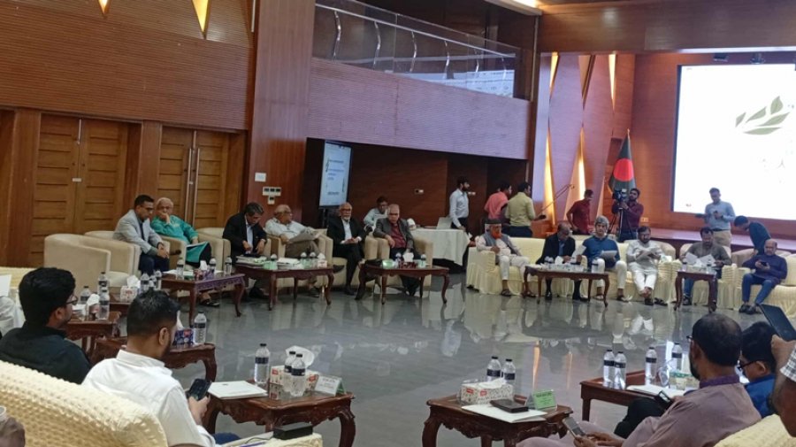 দ্বিতীয় ধাপে ঐকমত্য কমিশনের ১৬তম দিনের বৈঠক চলছে